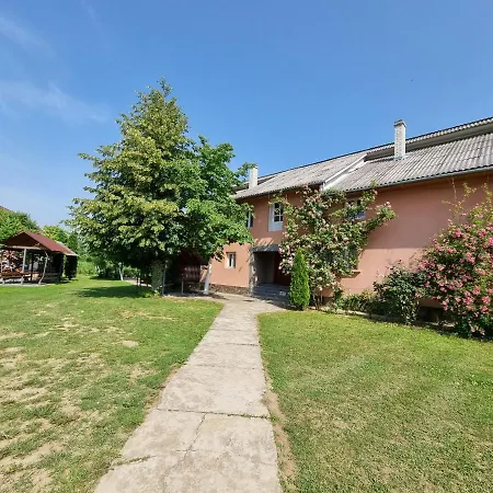 Lumei ゲストハウス ソロトヴィノ